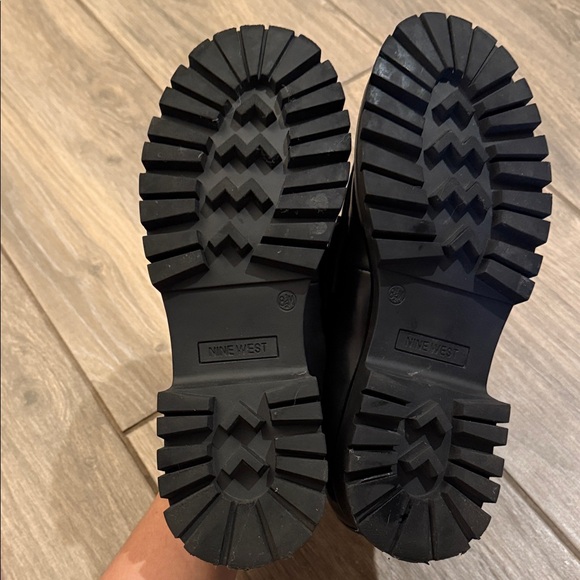 New Nine West Gable Lug-Sole Loafer Sz 8.5 M - Picture 9 of 9